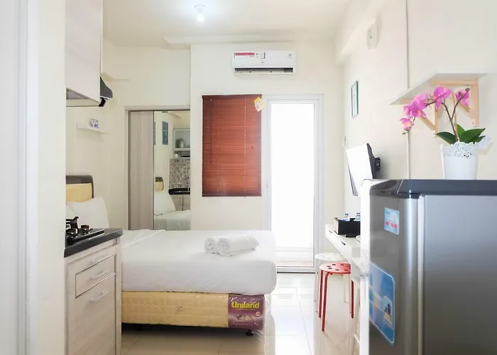Cozy Studio Apartment Connected To Mall At Green Pramuka City By Travelio